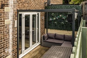 Decking Area- click for photo gallery